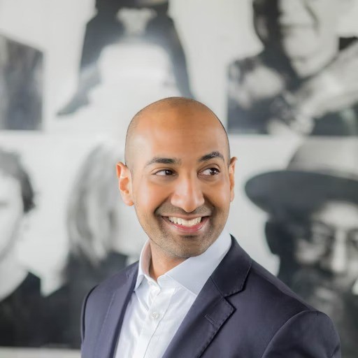 Portrait of Tamesh Sivaguru, Co-Founder and Chief Architecture Officer of MORe